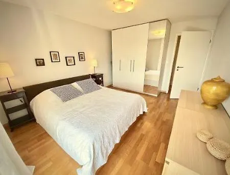 Close To Unil Epfl, Spacious And Bright 2 Bedrooms * Lausanne